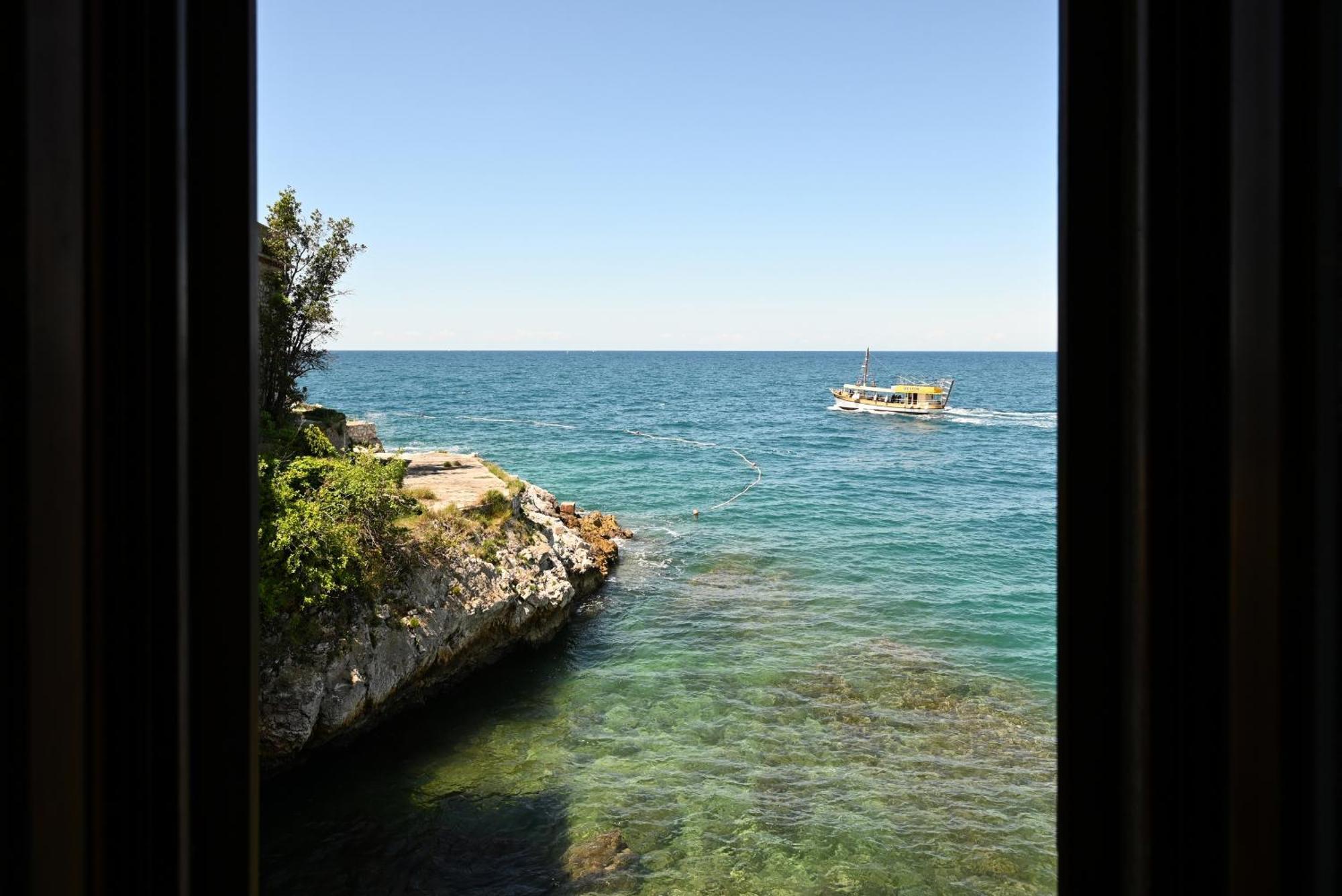 Ferienwohnung Chesa Arnolongo Rovinj Exterior foto