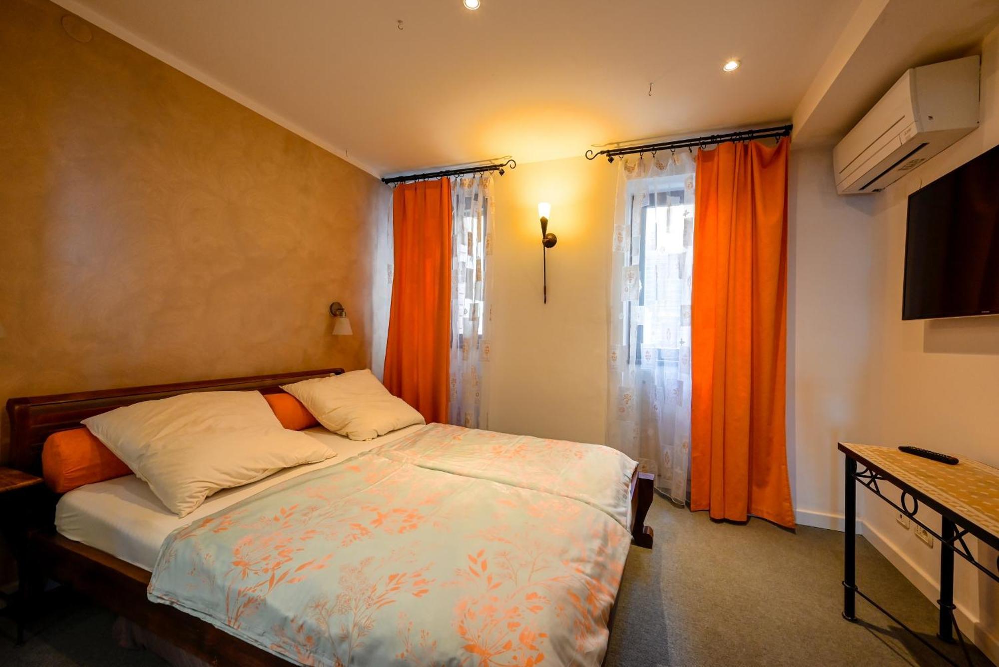 Ferienwohnung Chesa Arnolongo Rovinj Exterior foto