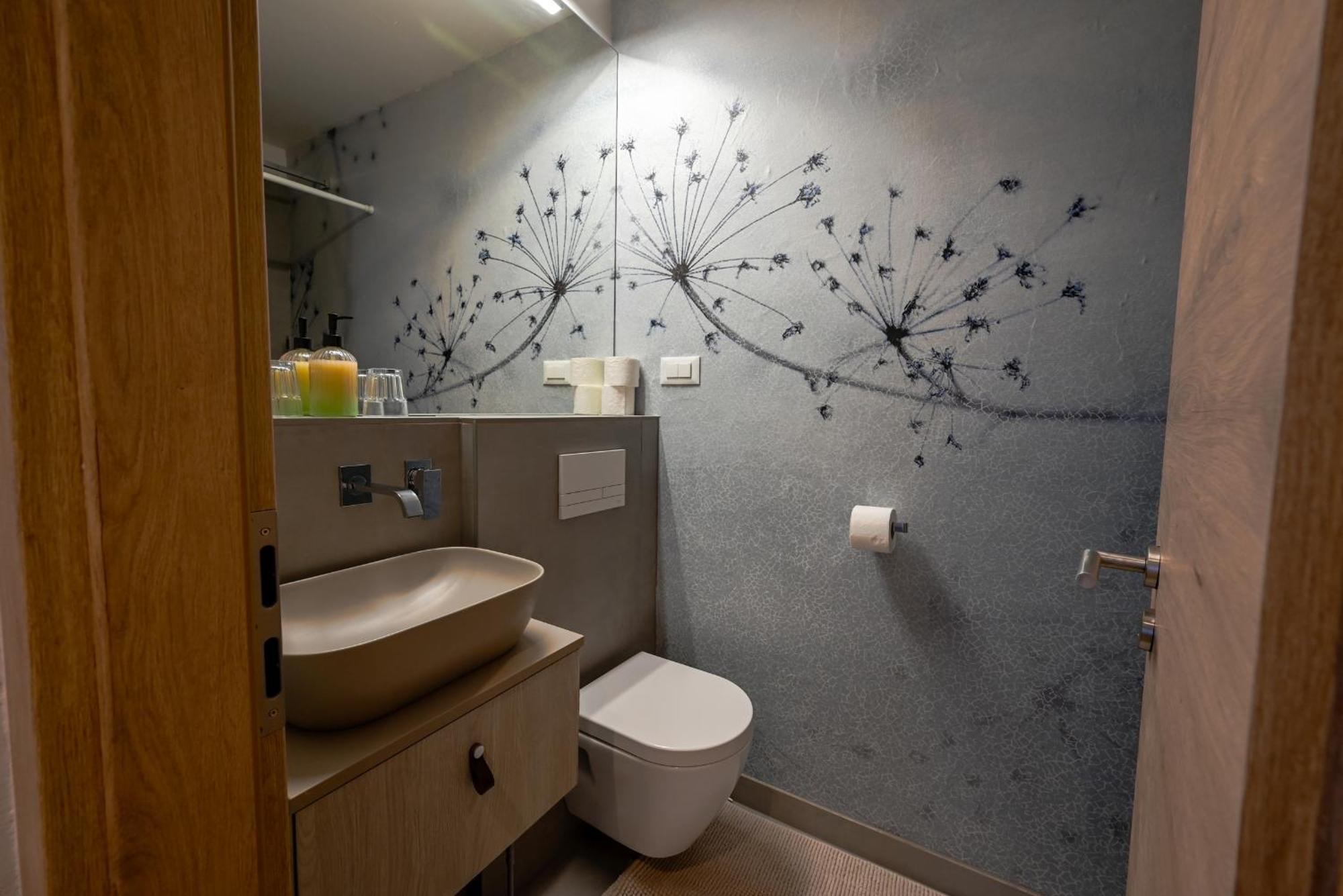 Ferienwohnung Chesa Arnolongo Rovinj Exterior foto